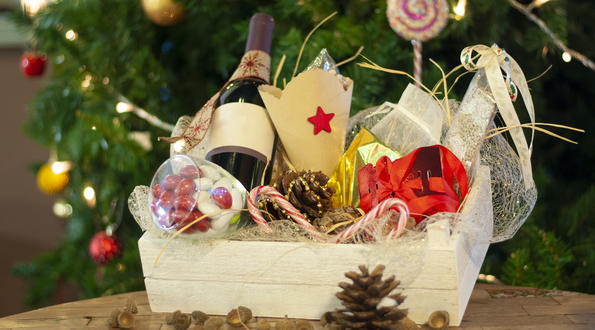 christmas present hampers